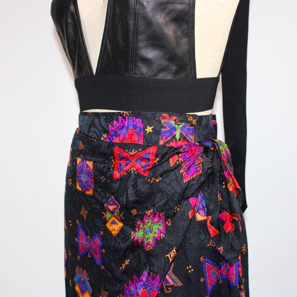 100% SILK early 90s wrap skirt - Picture 4 of 11